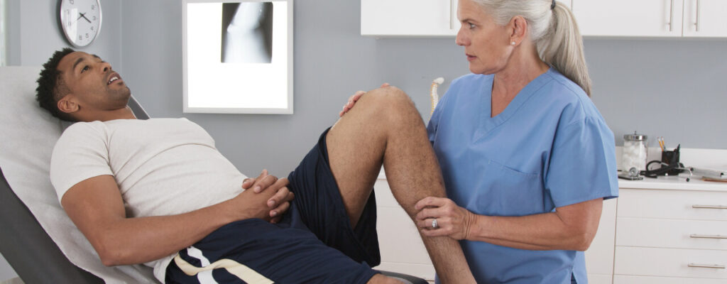 4 Ways To Relieve Hip and Knee Pain Through Physical Therapy